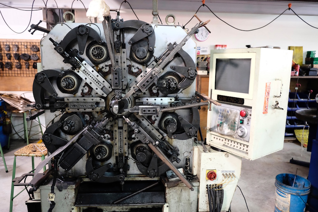 昶新彈簧專業製造